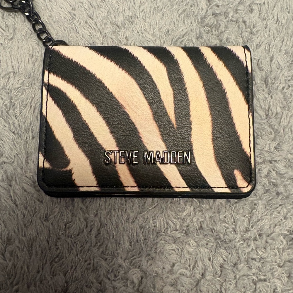 SOLD - Picture 3 of 6